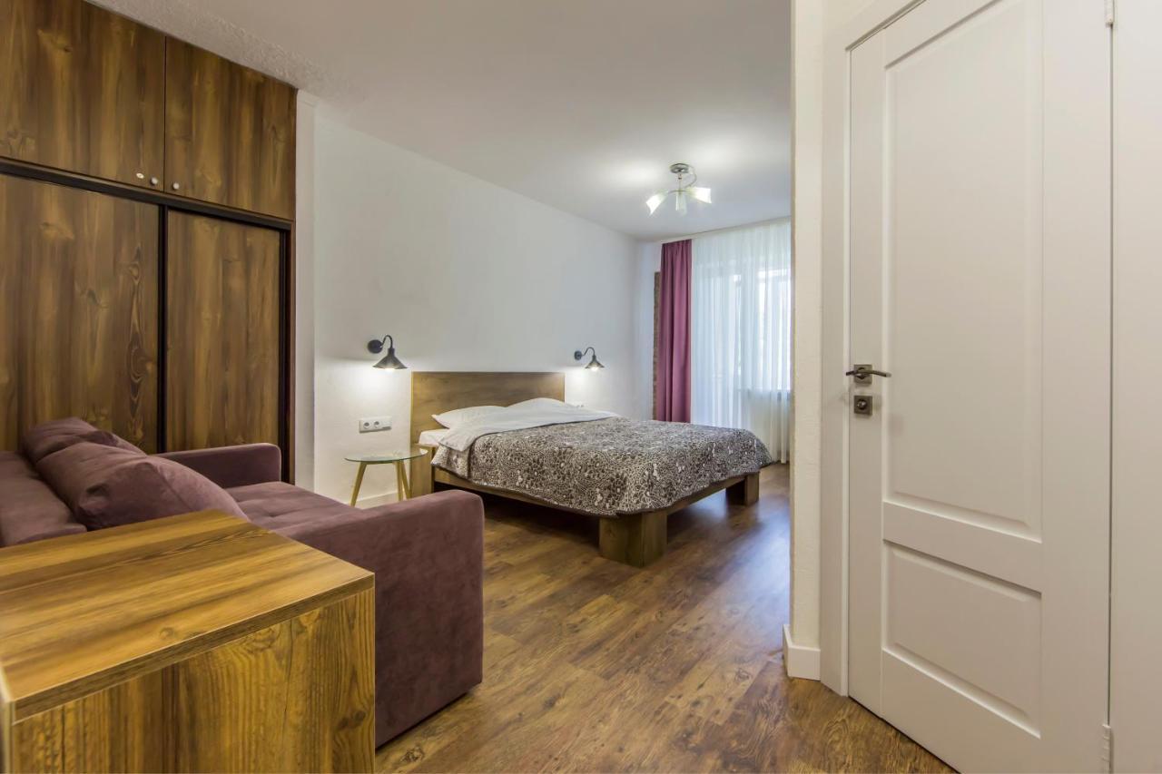 Kyiv Quiet Loft Apartment ภายนอก รูปภาพ