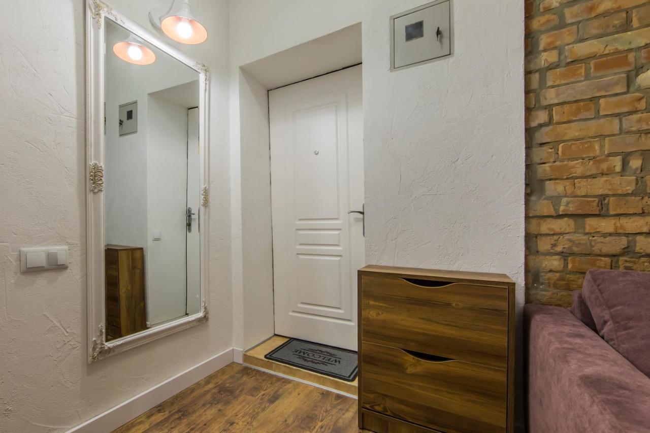 Kyiv Quiet Loft Apartment ภายนอก รูปภาพ